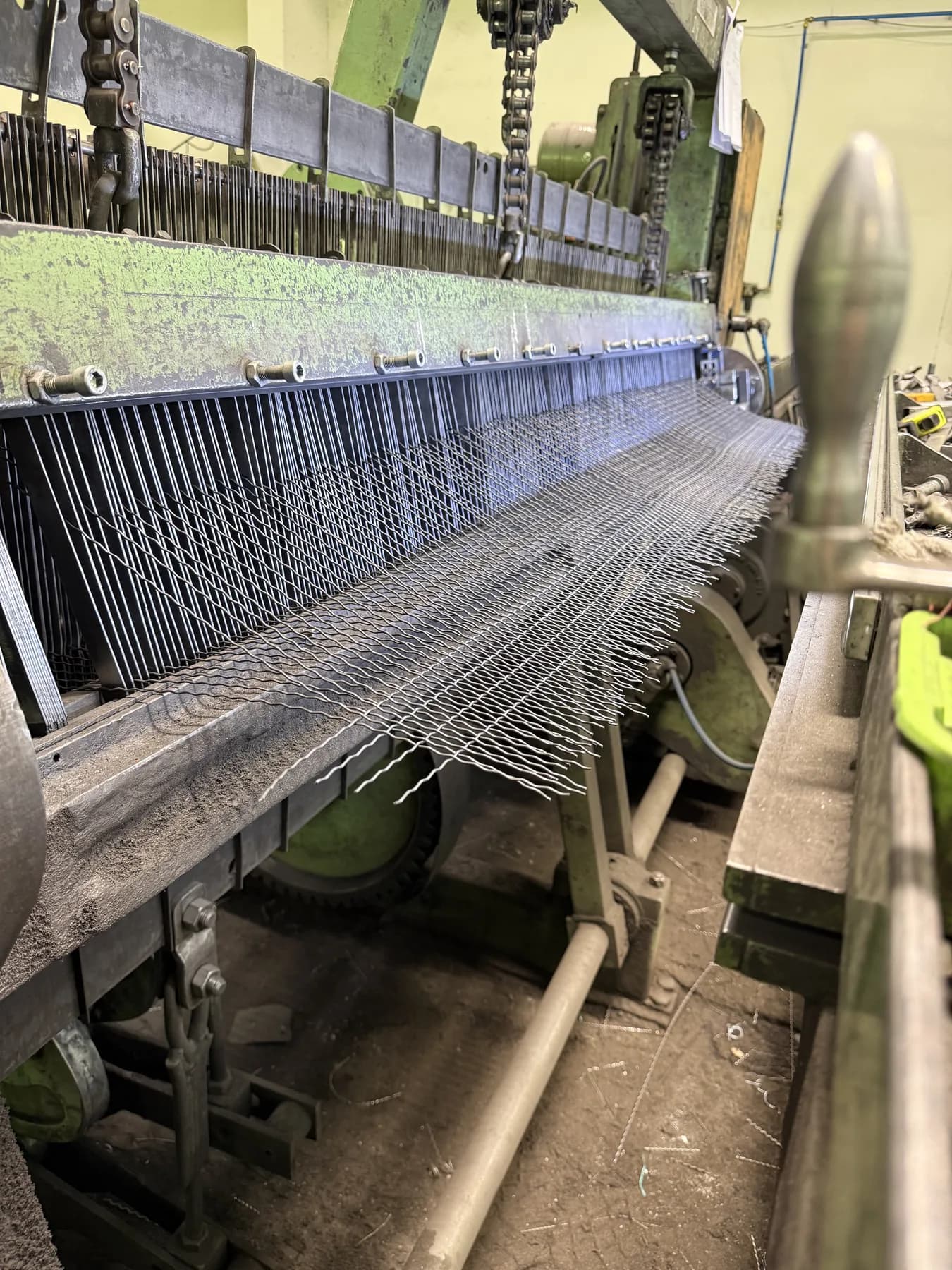 Industriële productieomgeving voor zeefdekken